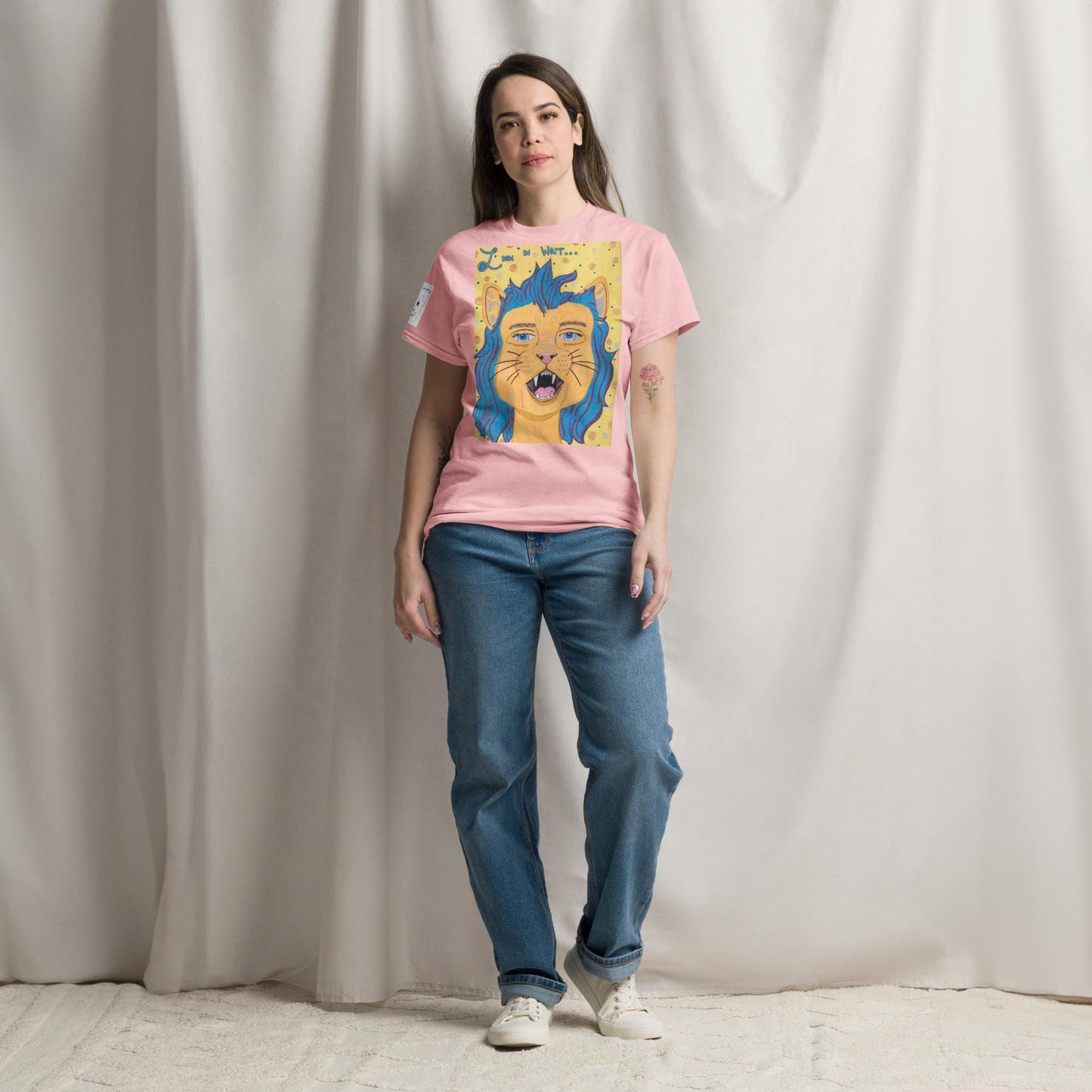Lion In Wait Grunge T-Shirt - GrungePup Majestic Grunge Edge